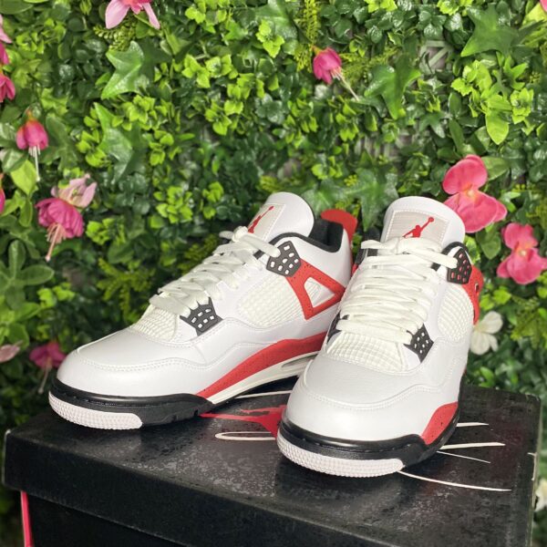 Air Jordan 4 Retro Cement